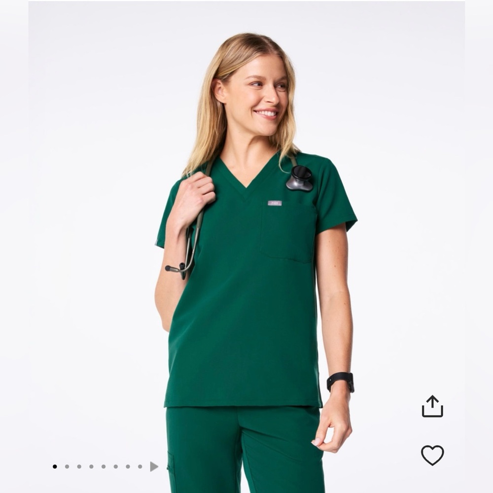 FIGS HUNTER GREEN CATERINA SCRUB TOP